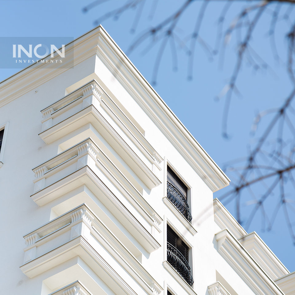 INON 1 — Fasada Klasike